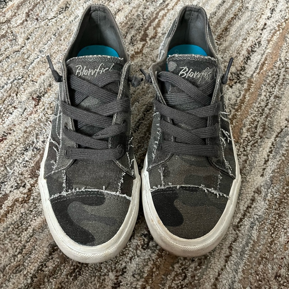 Blowfish sneakers